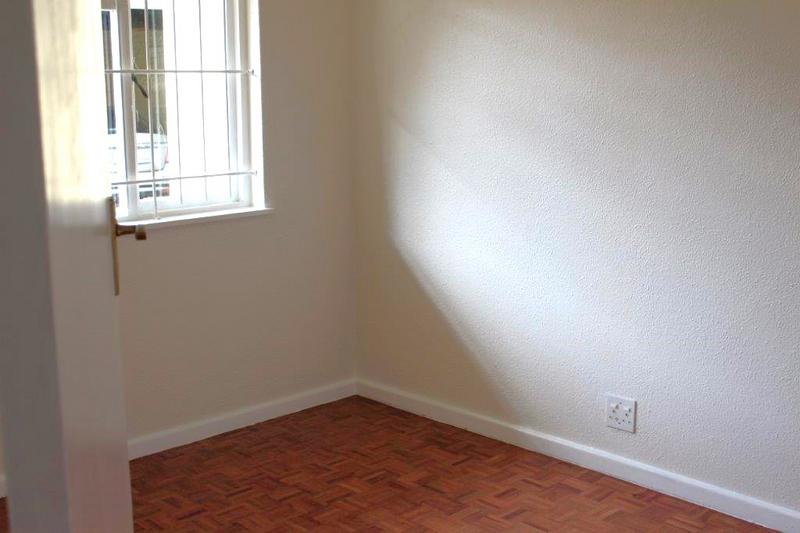 To Let 2 Bedroom Property for Rent in Fish Hoek Western Cape